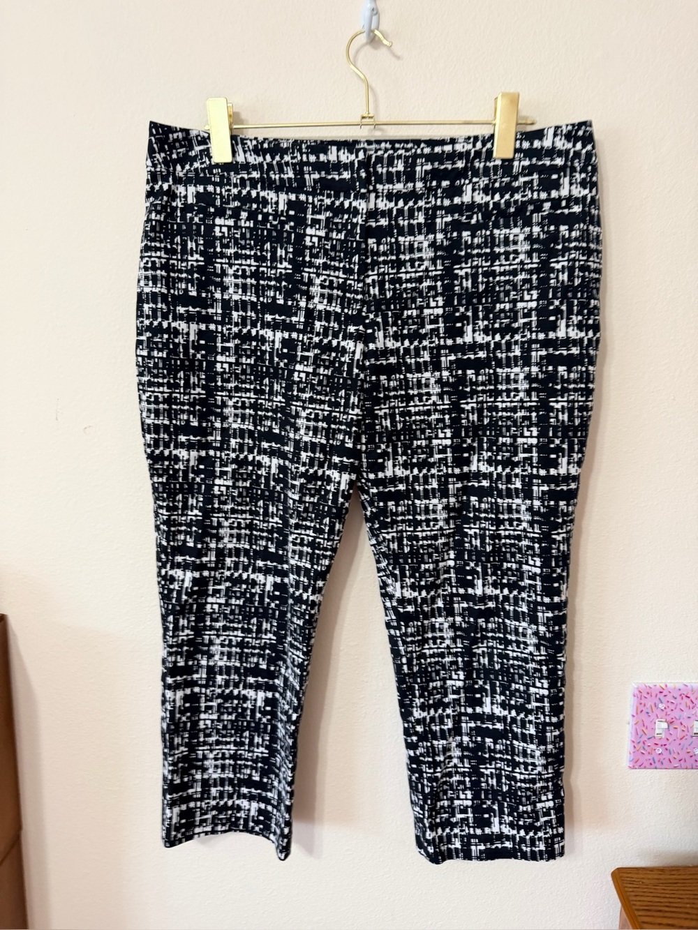 Apt.9 Capris size 14 NWOT